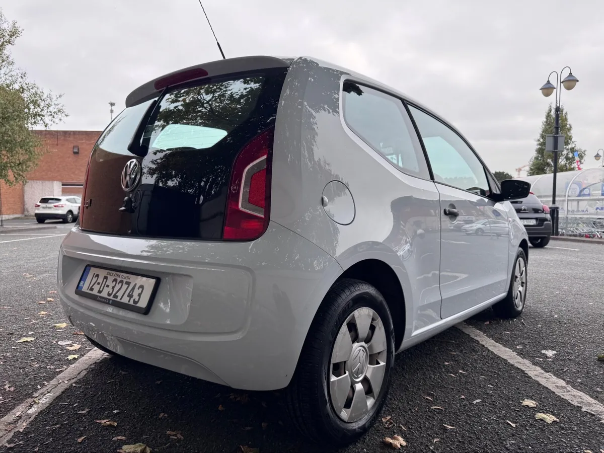 Volkswagen up! 2012 - Image 2