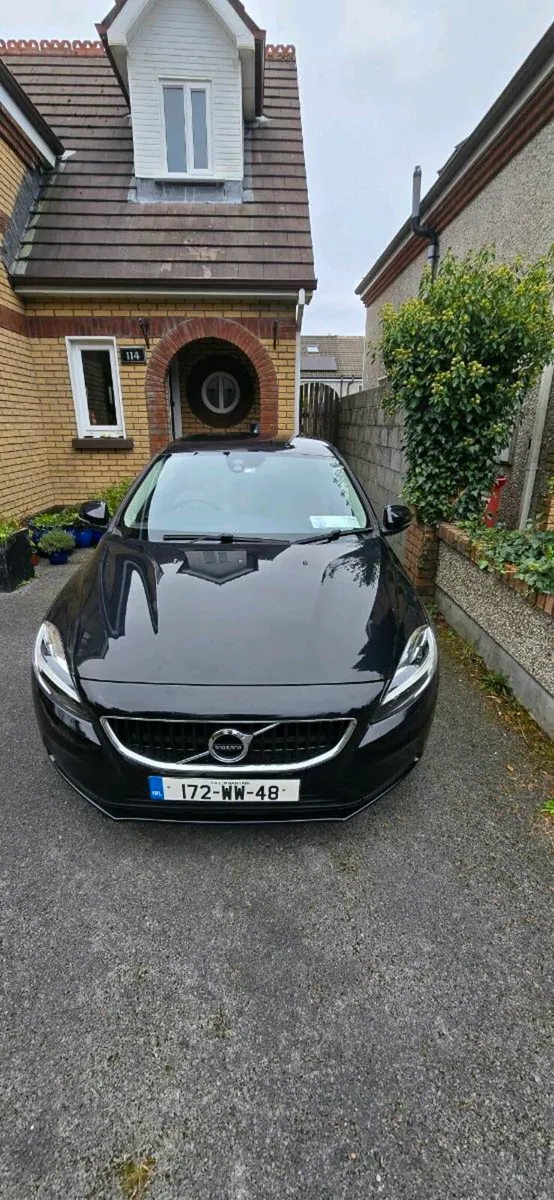 Volvo V40 172 - Image 1