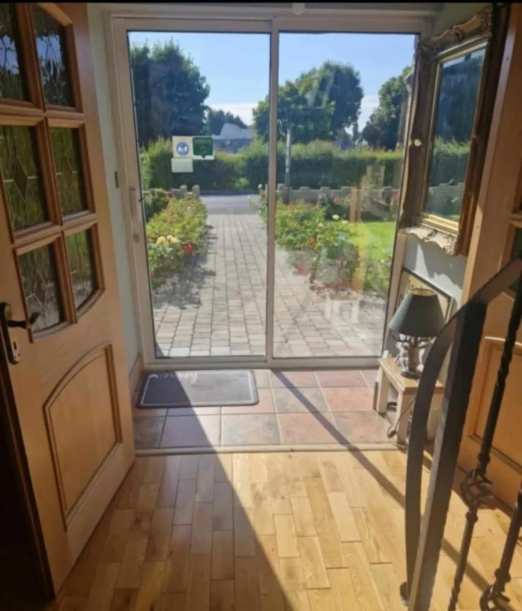 Double Solid Oak Interior Doors with handles - Image 2