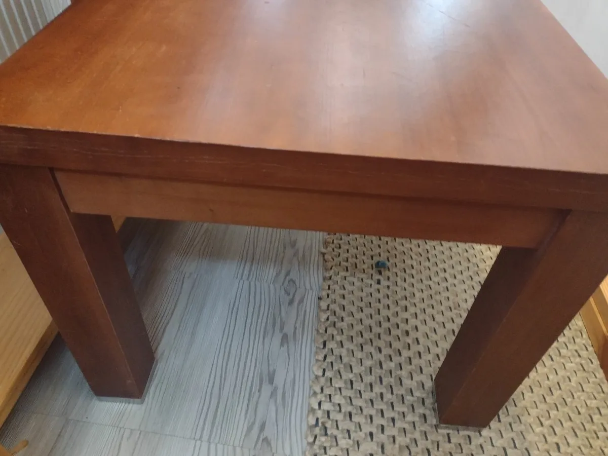 Heavy solid wood coffee table - Image 2
