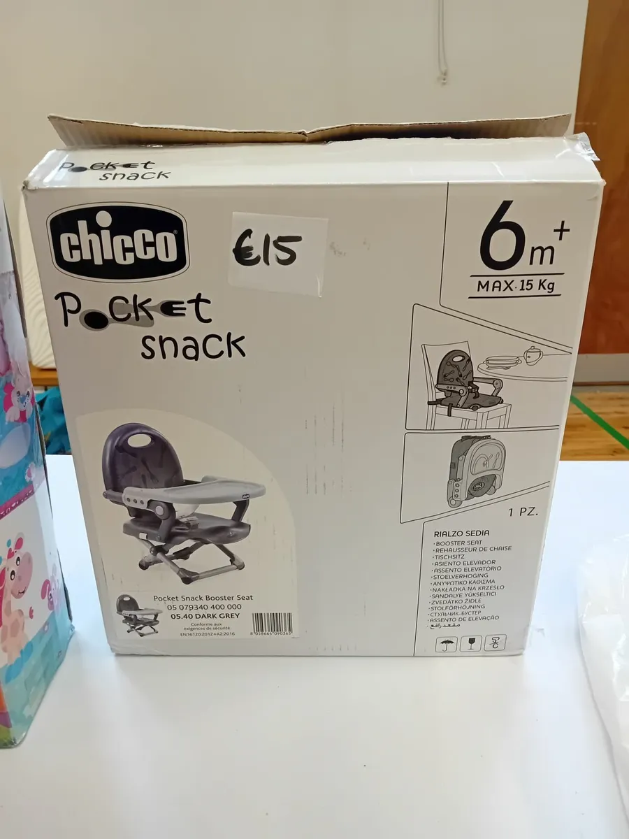 Pocket Snack Booster Seat