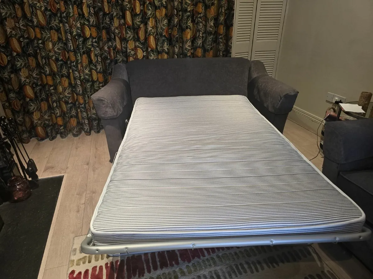 2 seater sofa bed and a 3 seater sofa - Image 2
