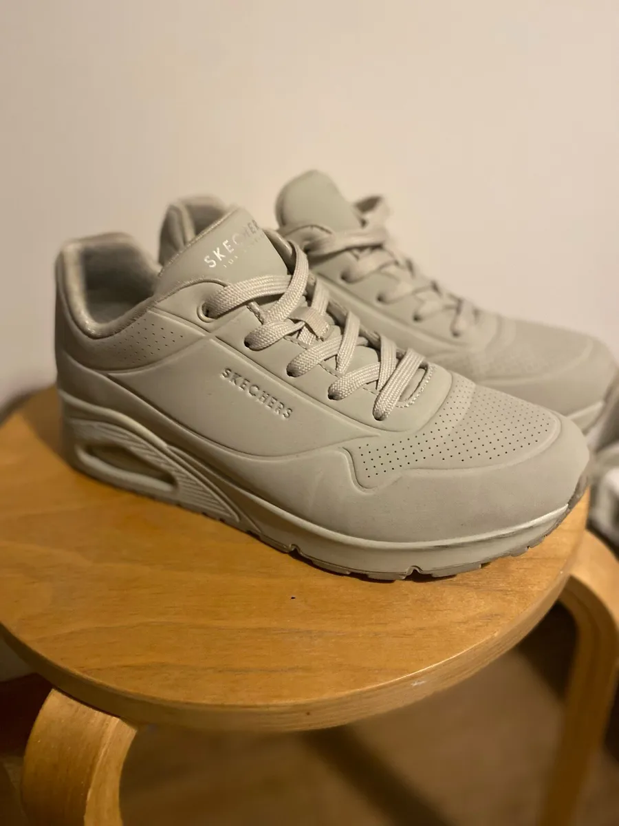 Skechers Size 40 EU – Barely Used – €35 - Image 3