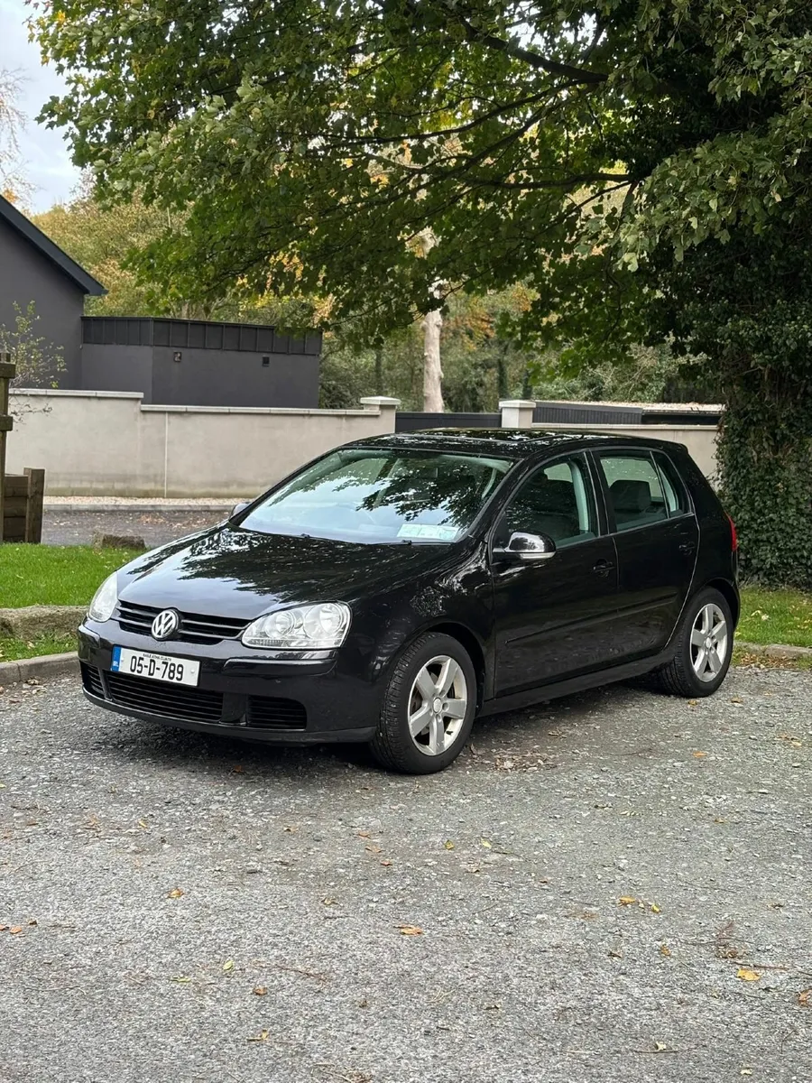 Volkswagen Golf 2005 - Image 2