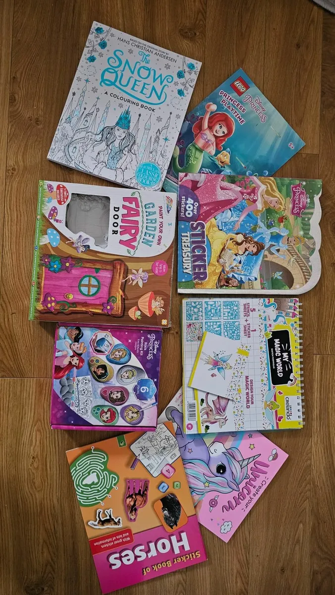Girls arts and crafts bundle - Image 1