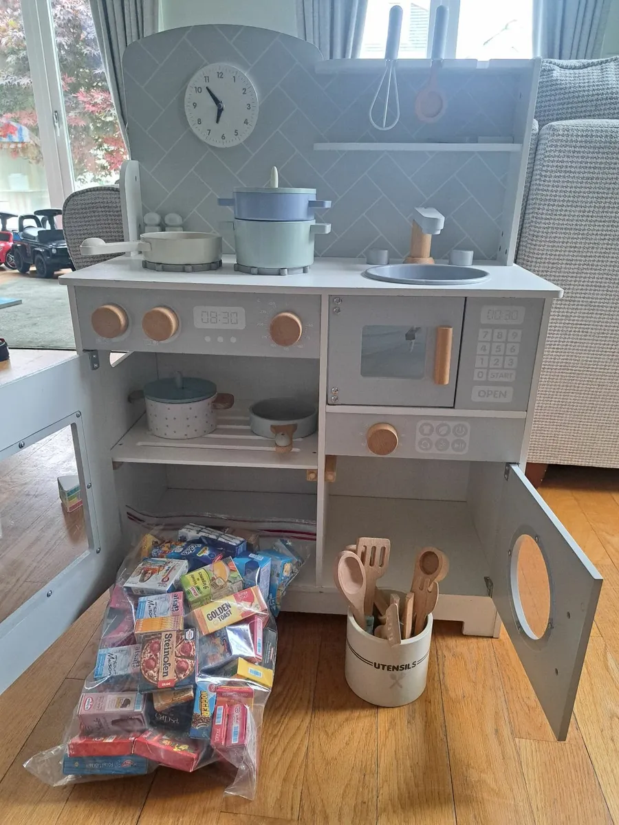 Kids wooden kitchen - Image 4