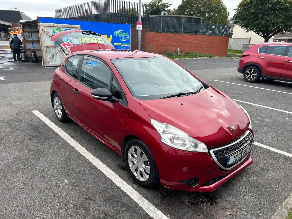 PUEGOT 208-PERFECT STARTER CAR-GREAT ON FUEL - Image 2