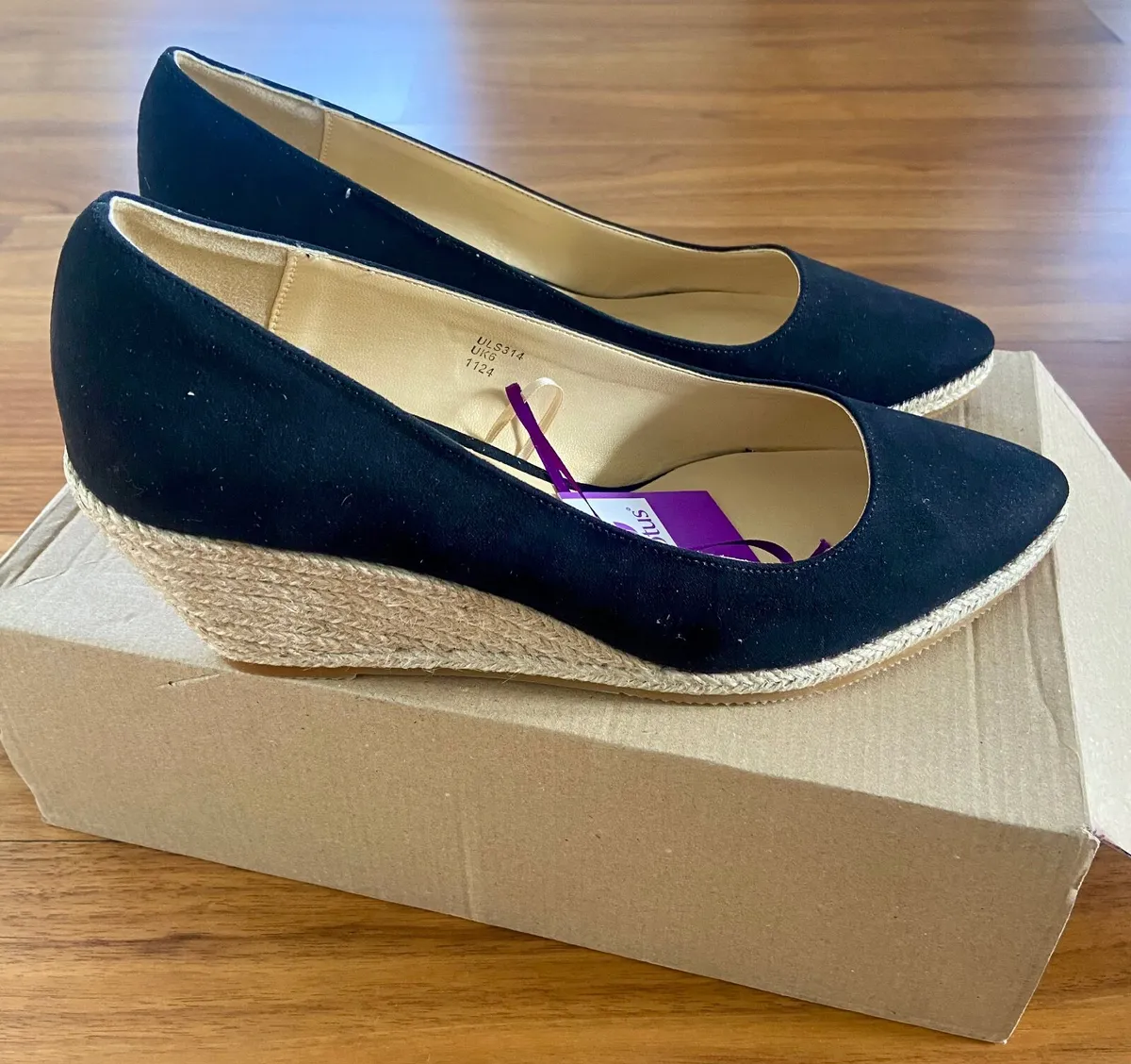 Shoes - Image 1