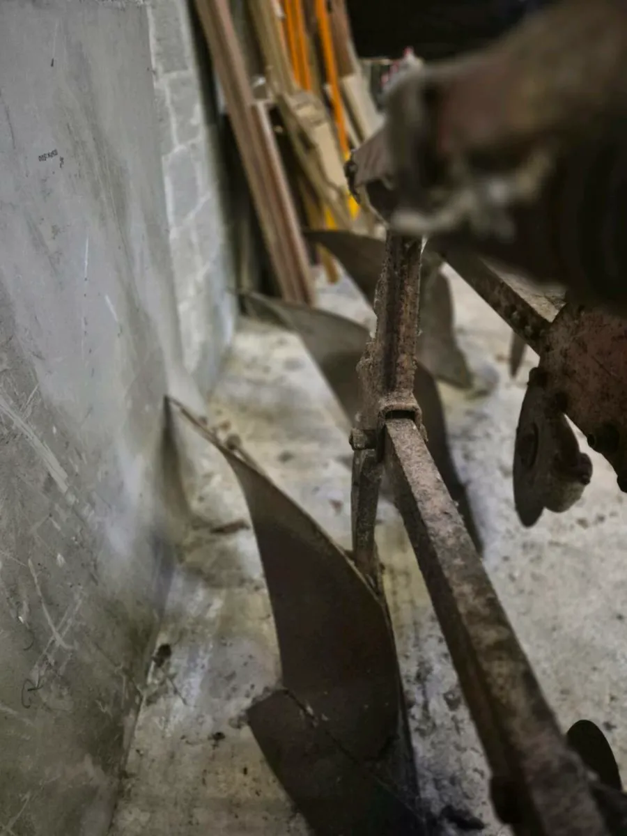 SANDERUM 3 FURROW SPRUNG PLOUGH - Image 4
