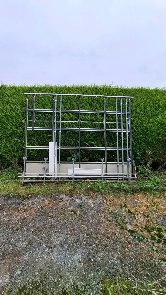 Glass Rack for LWB van - Image 1