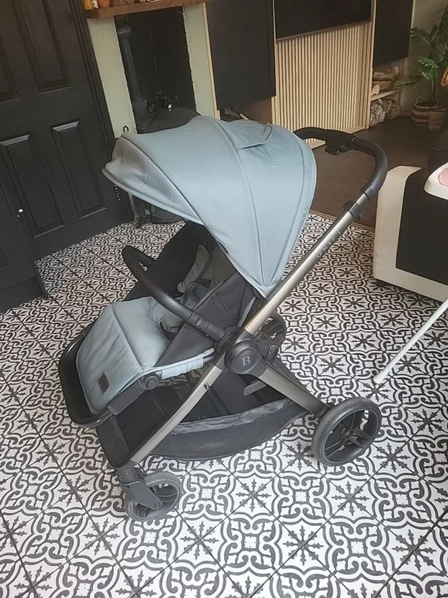 Baby stroller baby Elegance  stroller  perfect  condition  no rips  .spotless  clean  .sold as seen - Image 2
