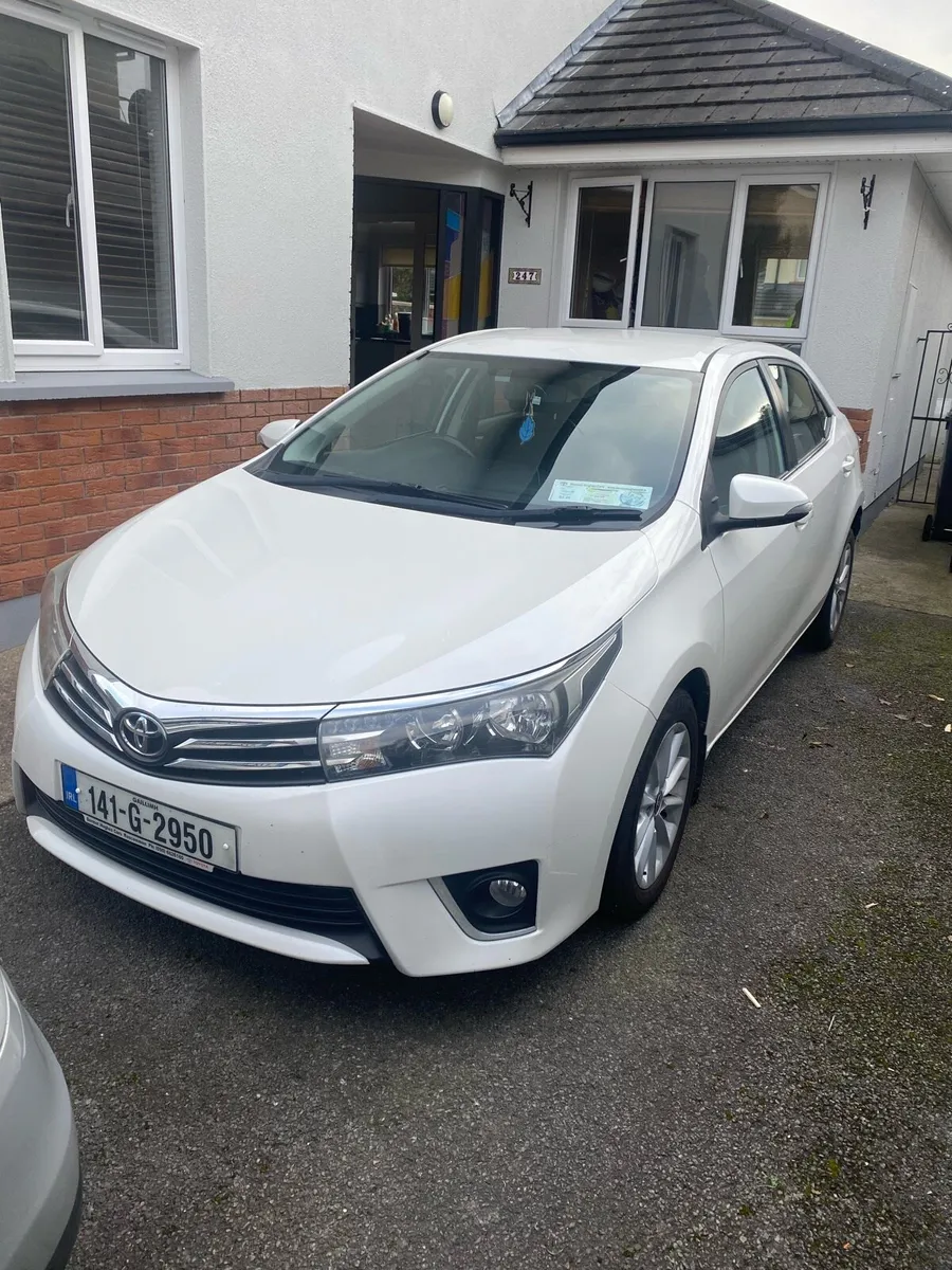 Toyota Corolla - Image 2