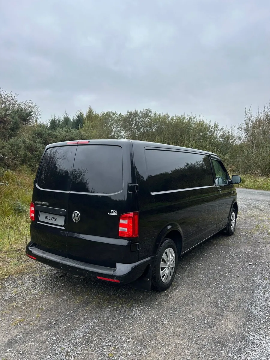 Volkswagen transporter - Image 2