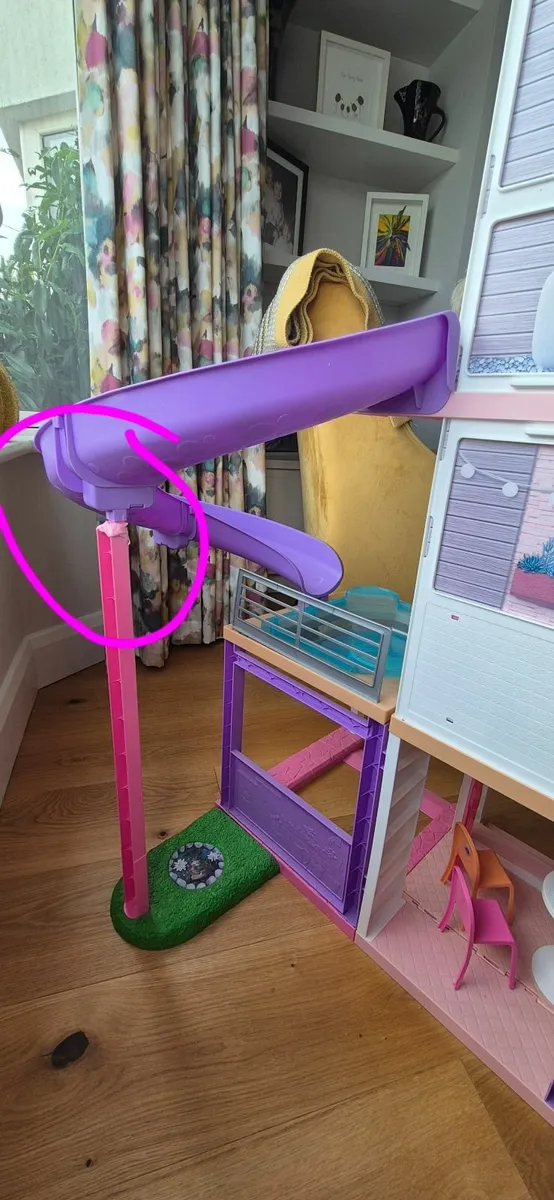 Barbie Dreamhouse & extra pieces - Image 4