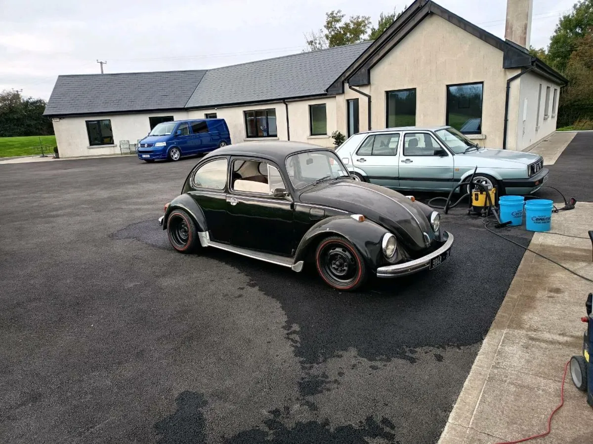 VW beetle - Image 1