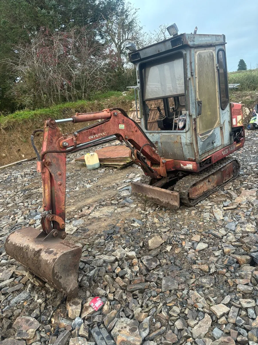 Mini digger - Image 2
