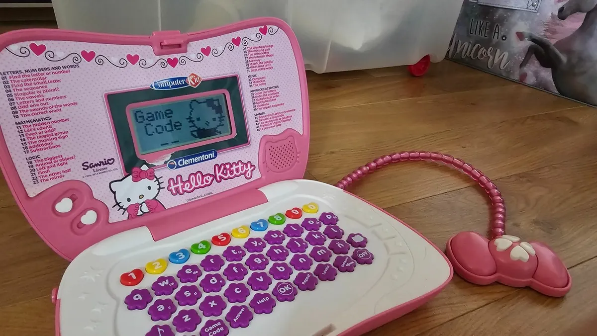 Educational Girls Hello Kitty toy computer - Image 3
