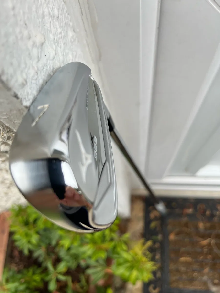 Mizuno JPX 923 Forged Irons - Image 4