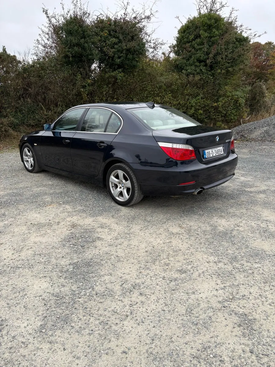 BMW 520d automatic business edition lci - Image 4
