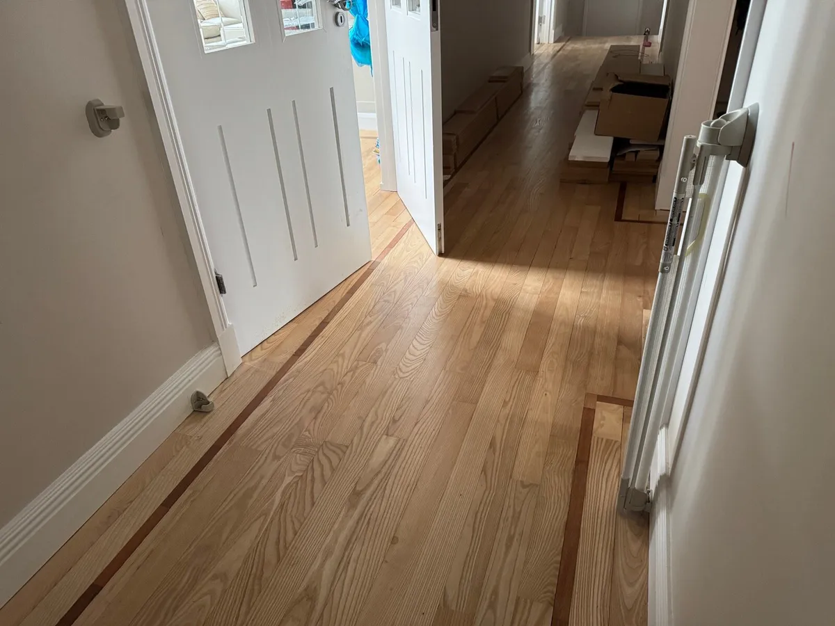 Retractable stair /corridor gate for baby /toddler - Image 2