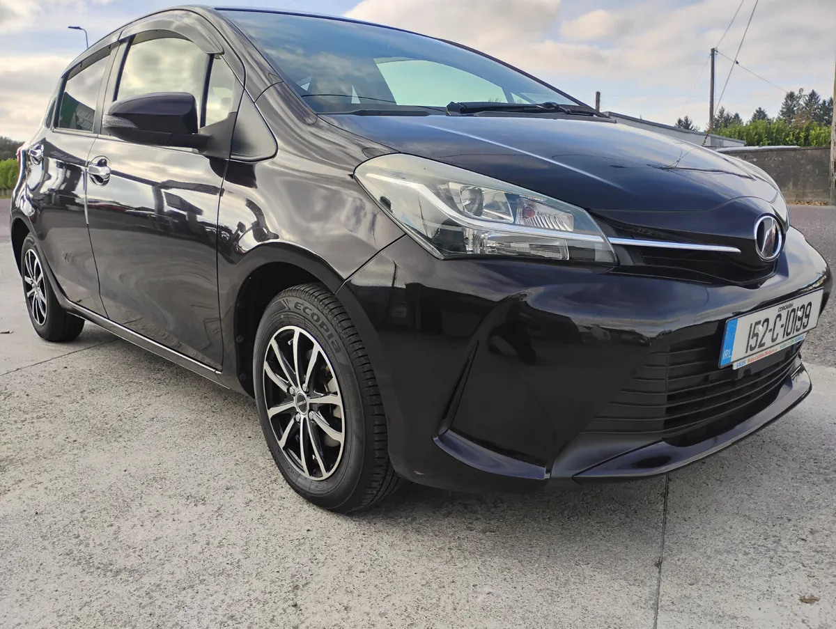 2015  VITZ AUTOMATIC LOW MILEAGE HIGH SPEC - Image 1