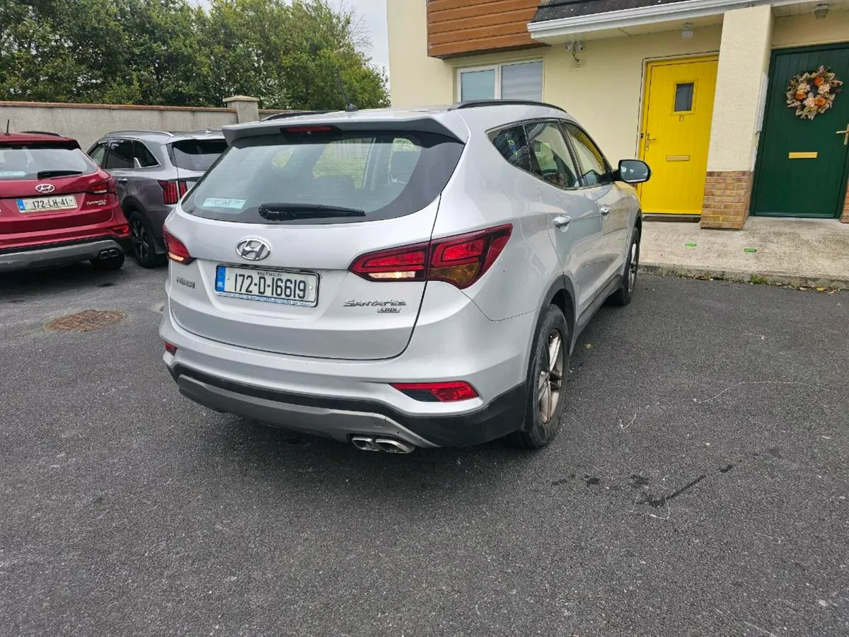 Hyundai Santa Fe 7 seats - Image 4