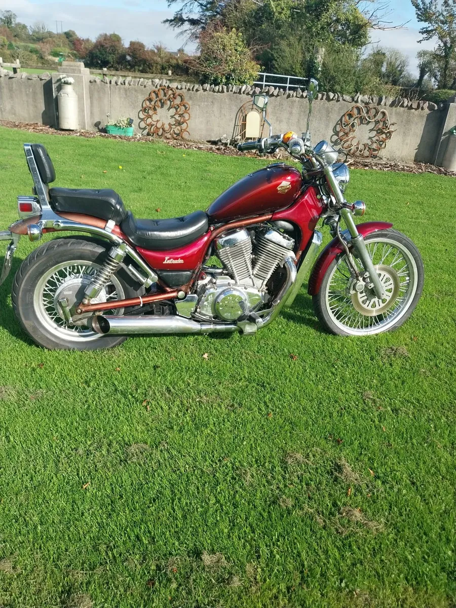 Vintage Suzuki Intruder 400 - Image 4