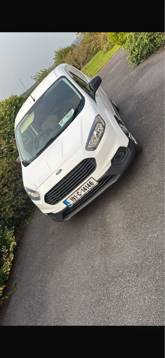 Ford transit courier - Image 1