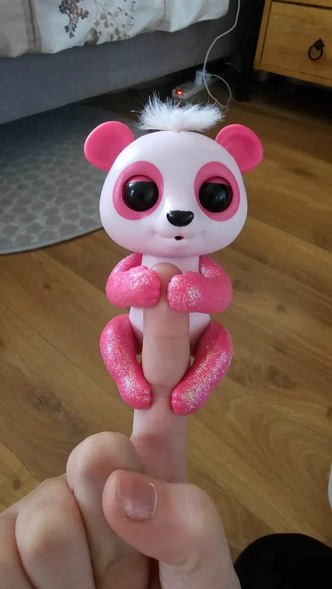 Girls pink panda fingerling toy - Image 1