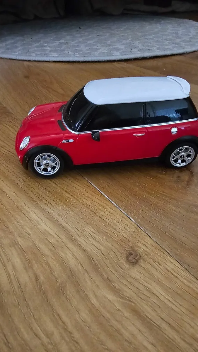 Toy car - Image 3