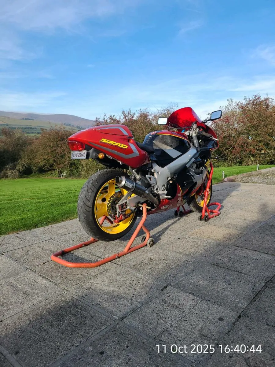 Suzuki Srad 750 1997 - Image 3