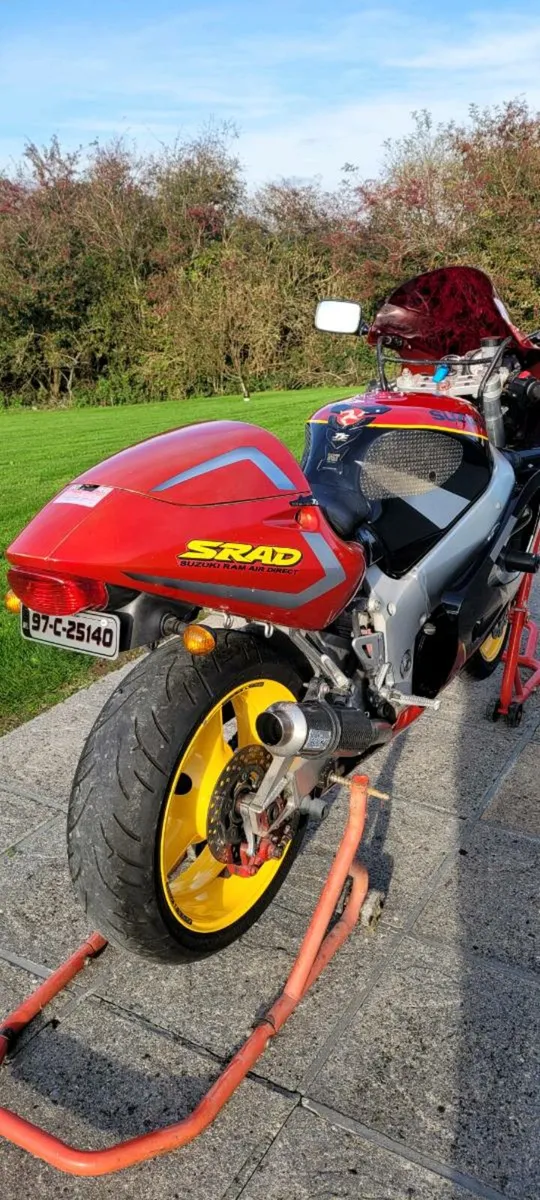 Suzuki Srad 750 1997 - Image 4