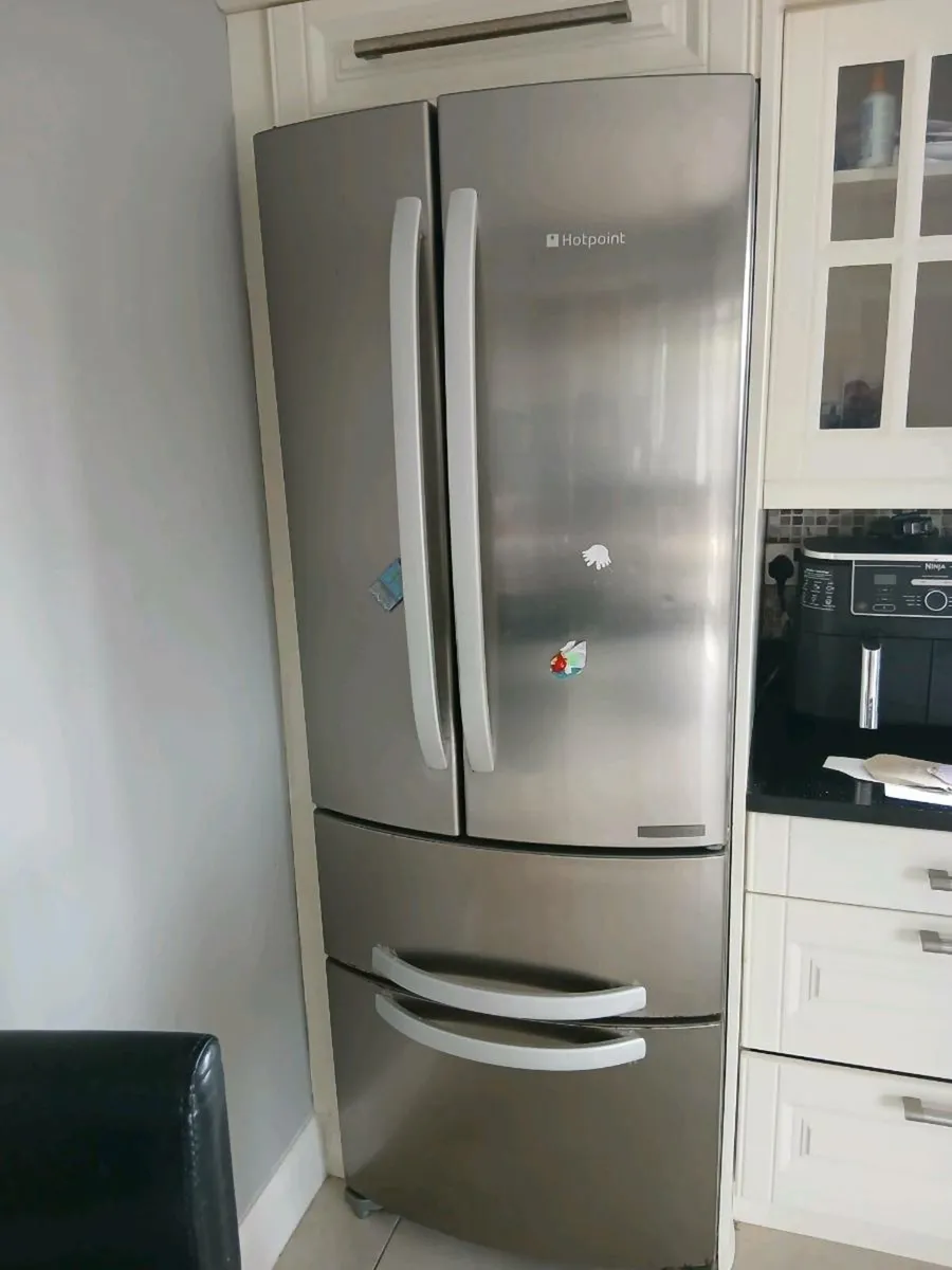 Fridge freezer - Image 1