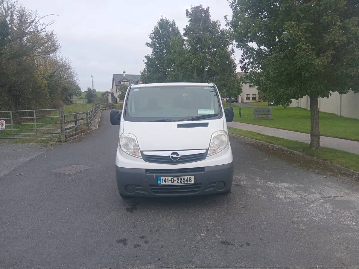 Opel Vivaro 2014 - Image 2