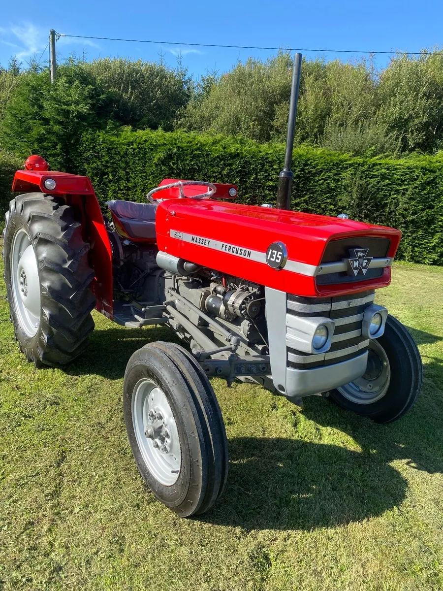 Massey Ferguson 135 - Image 2