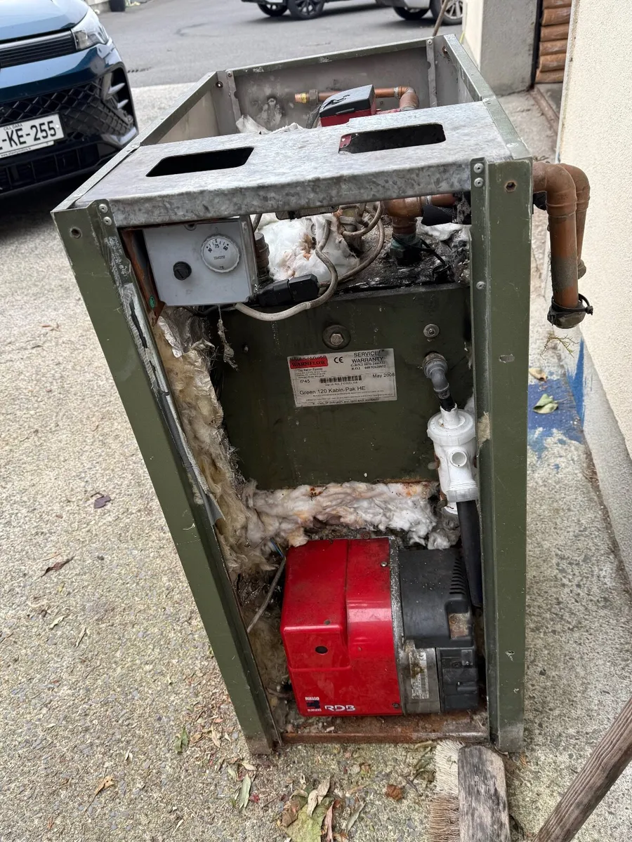 WarmFlow  Condensing Oil boiler  90-120 btu - Image 1