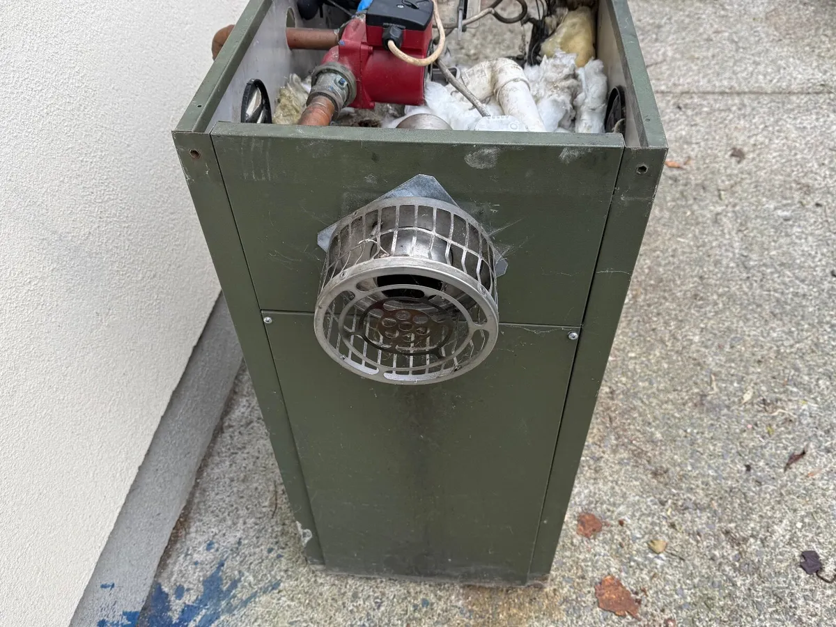 WarmFlow  Condensing Oil boiler  90-120 btu - Image 3