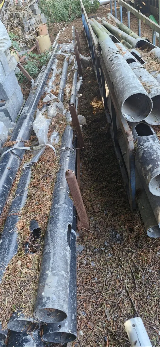 Galvanised Tubular steel posts - Image 2