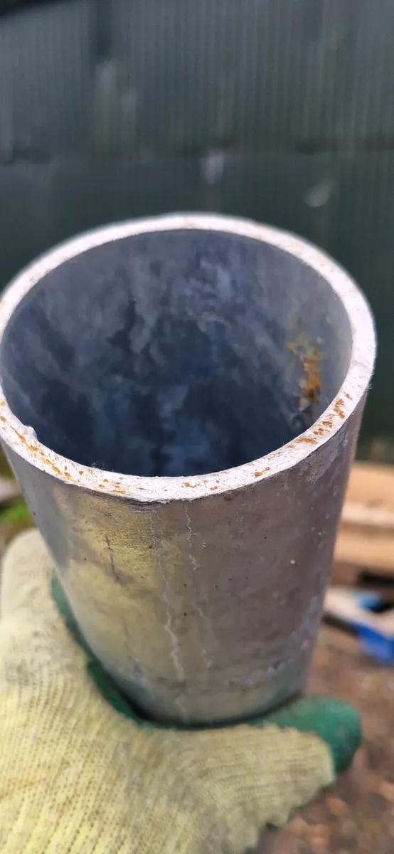 Galvanised Tubular steel posts - Image 3