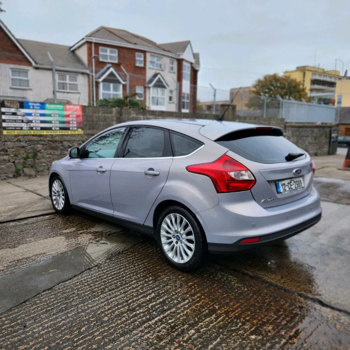 12 Ford Focus 1.6tdci titanium X high spec - Image 4