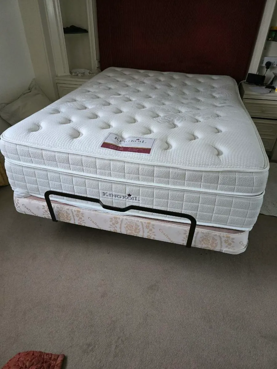 Bed,mattress and topper - Image 1