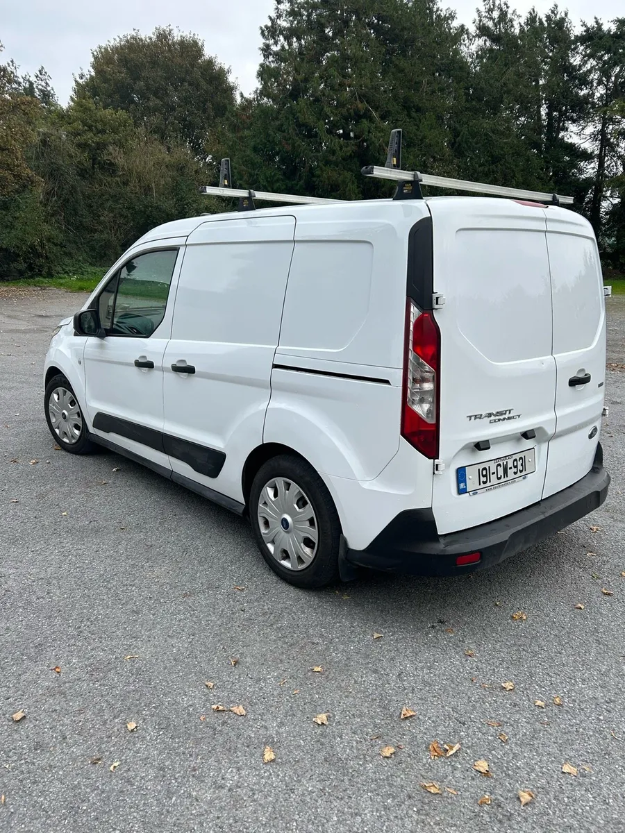 Ford Transit Connect - Image 4