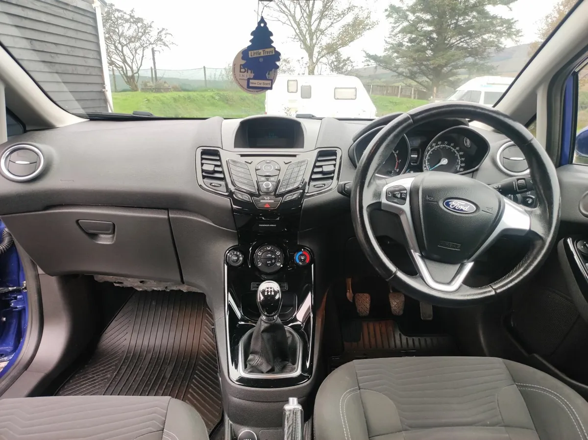 Ford Fiesta 2015 - Image 1
