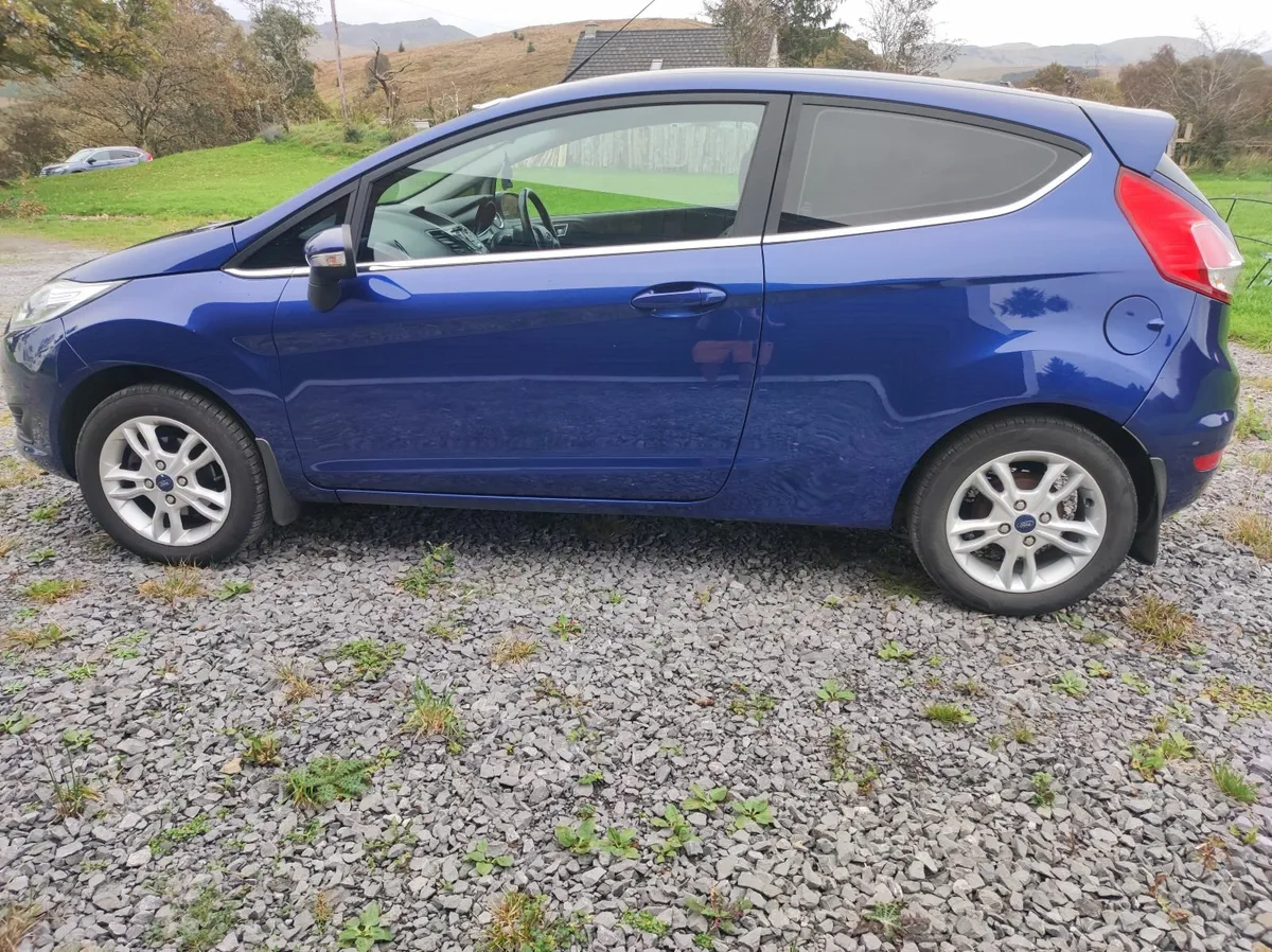 Ford Fiesta 2015 - Image 3