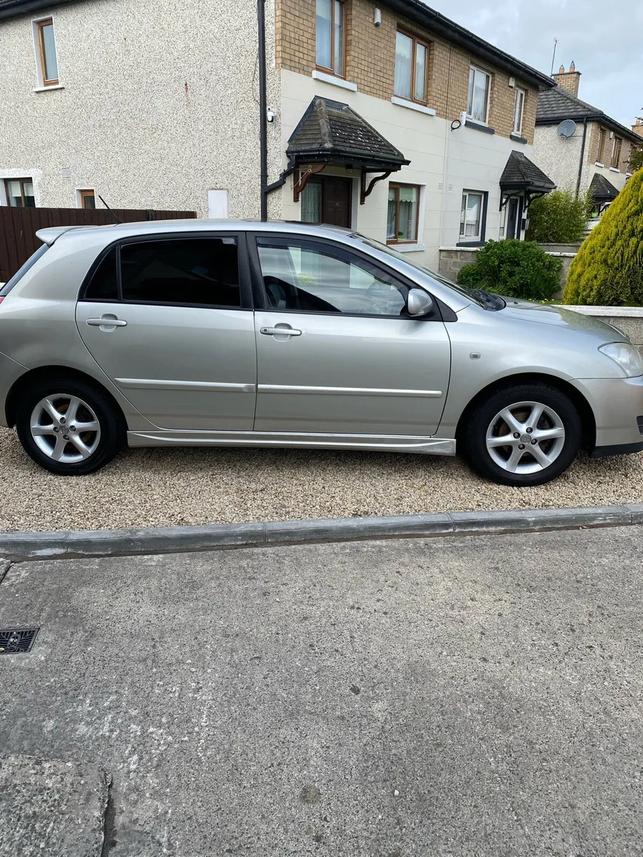 Toyota Corolla 1.4 2006 read add - Image 1