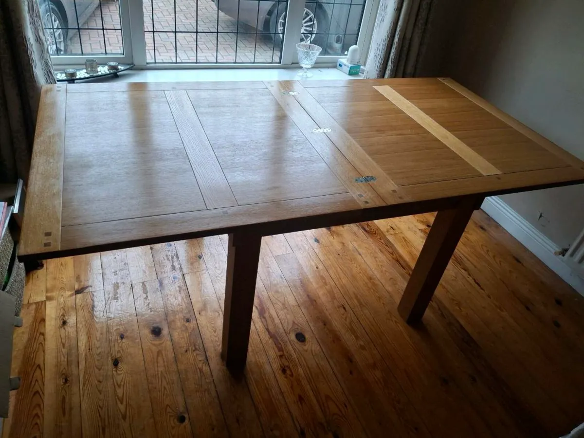 Solid wood dining table - Image 2