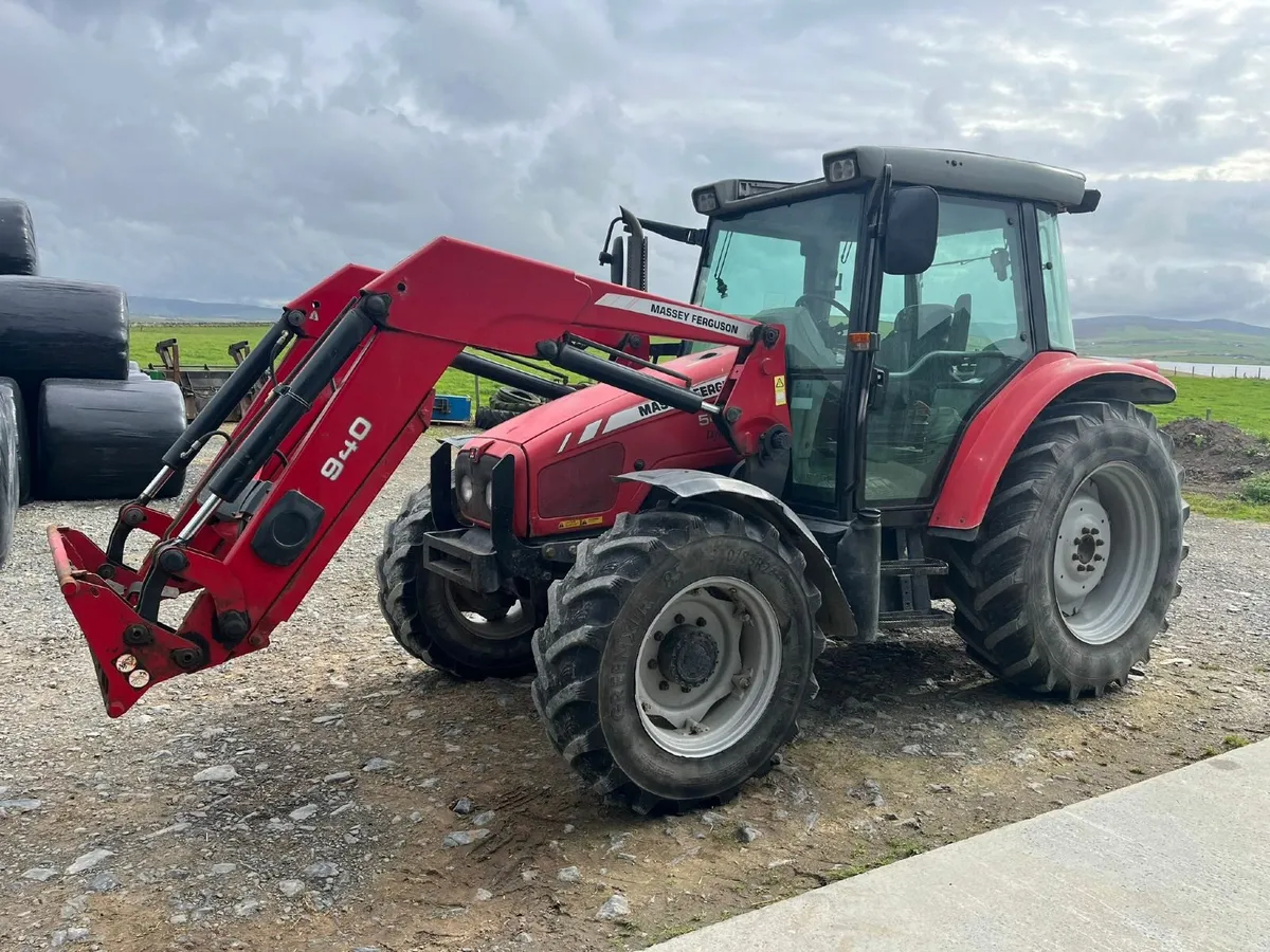 MASSEY FERGUSON 5445 Dyna4 - Image 1