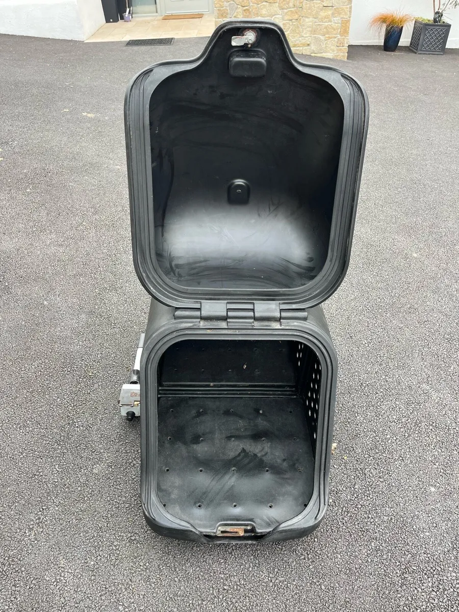 Dog Trailer - TowBox V2 390L Urban Black - Image 3