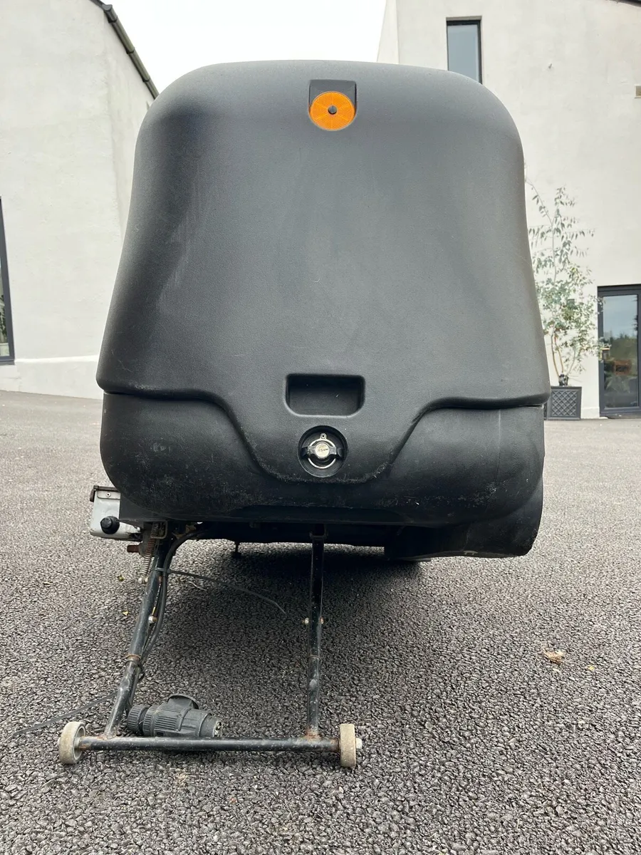 Dog Trailer - TowBox V2 390L Urban Black - Image 4