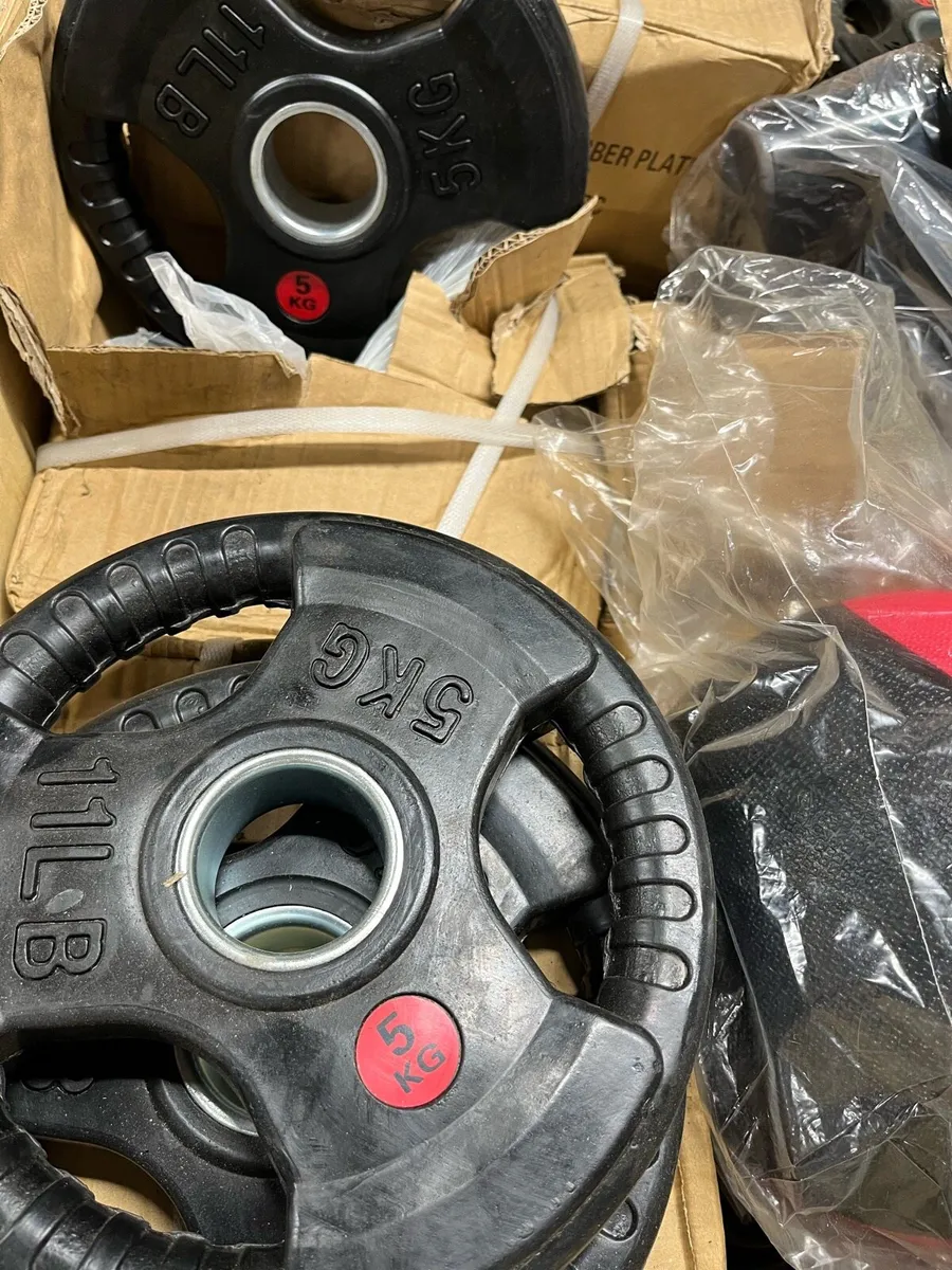 New: 140kg Olympic rubber tri grip weight - Image 1